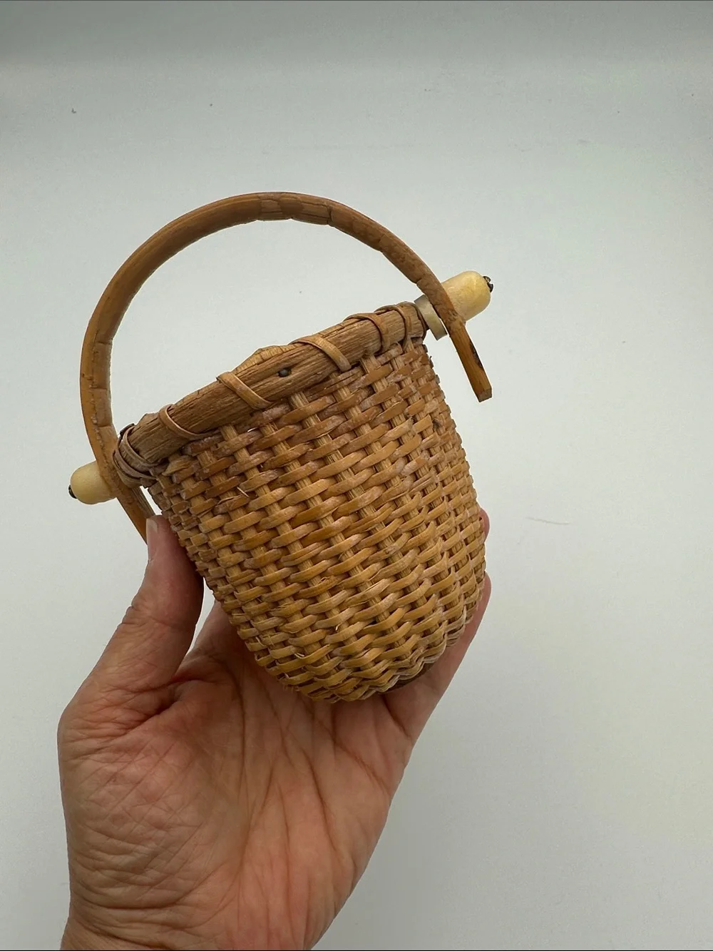 miniature handcrafted Nantucket Lightship Basket